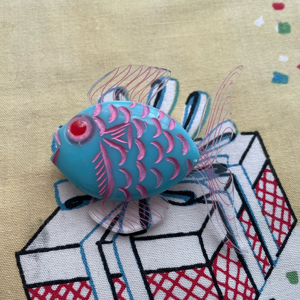Luxulite Fish Brooch